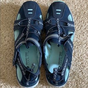 Dr Scholls Navy/Turquoise slip on shoes
